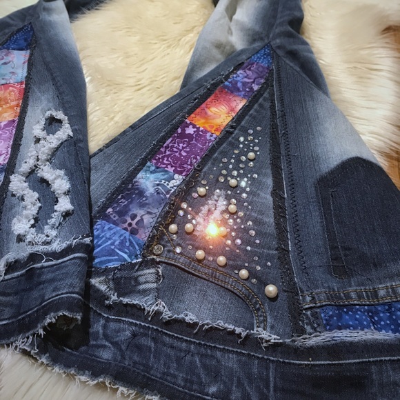 PICK YOUR BELL BOTTOM JEANS - Picture 3 of 7